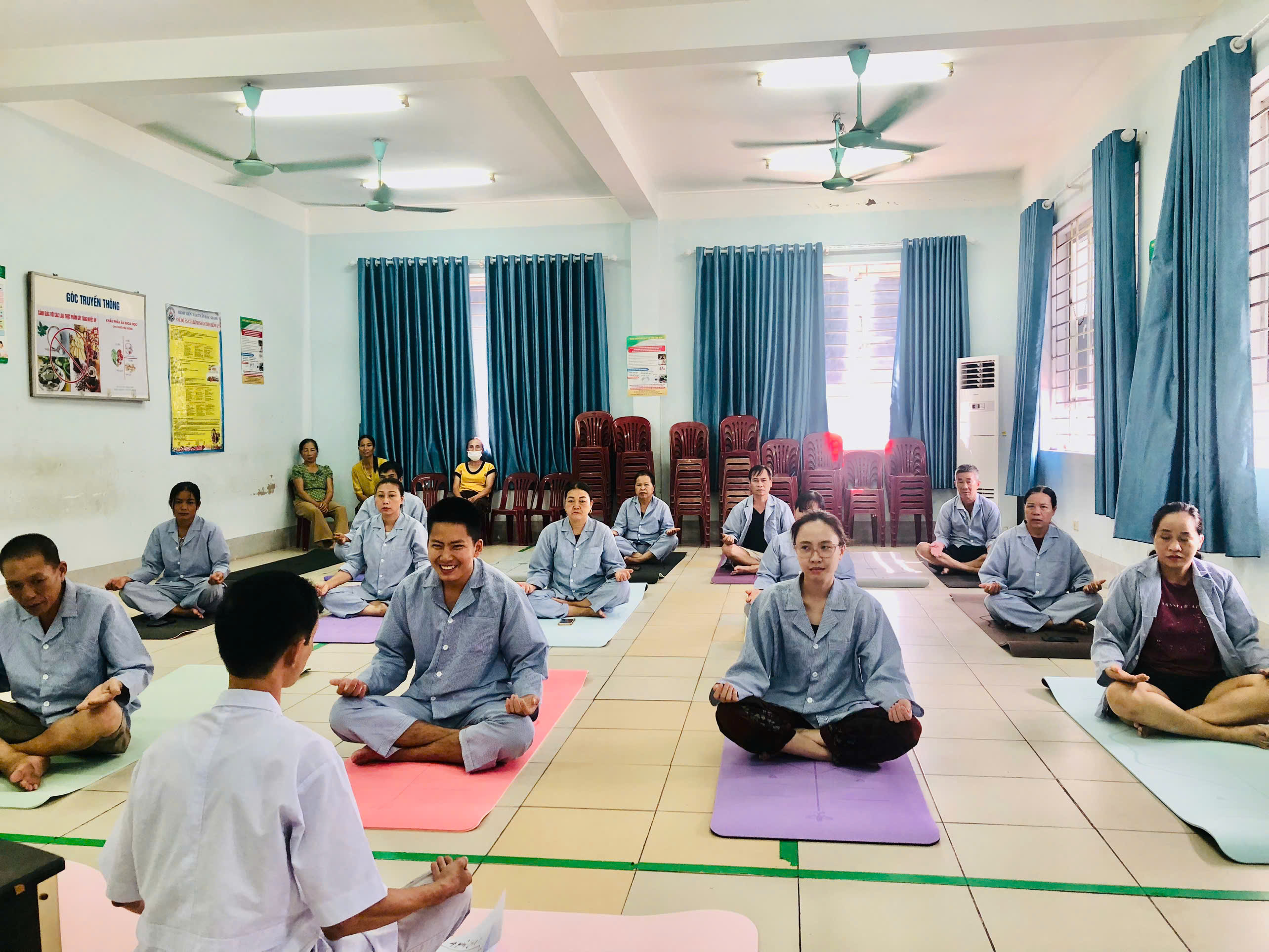 BỆNH VIỆN SỨC KHỎE TÂM THẦN BẮC NINH SỐ 1  ĐẨY MẠNH TRIỂN KHAI LIỆU PHÁP PHỤC HỒI CHỨC NĂNG  CHO...|https://bvsktamthanbacninh1.com/chi-tiet-tin-tuc/-/asset_publisher/M0UUAFstbTMq/content/benh-vien-suc-khoe-tam-than-bac-ninh-so-1-ay-manh-trien-khai-lieu-phap-phuc-hoi-chuc-nang-cho-nguoi-benh-tam-than