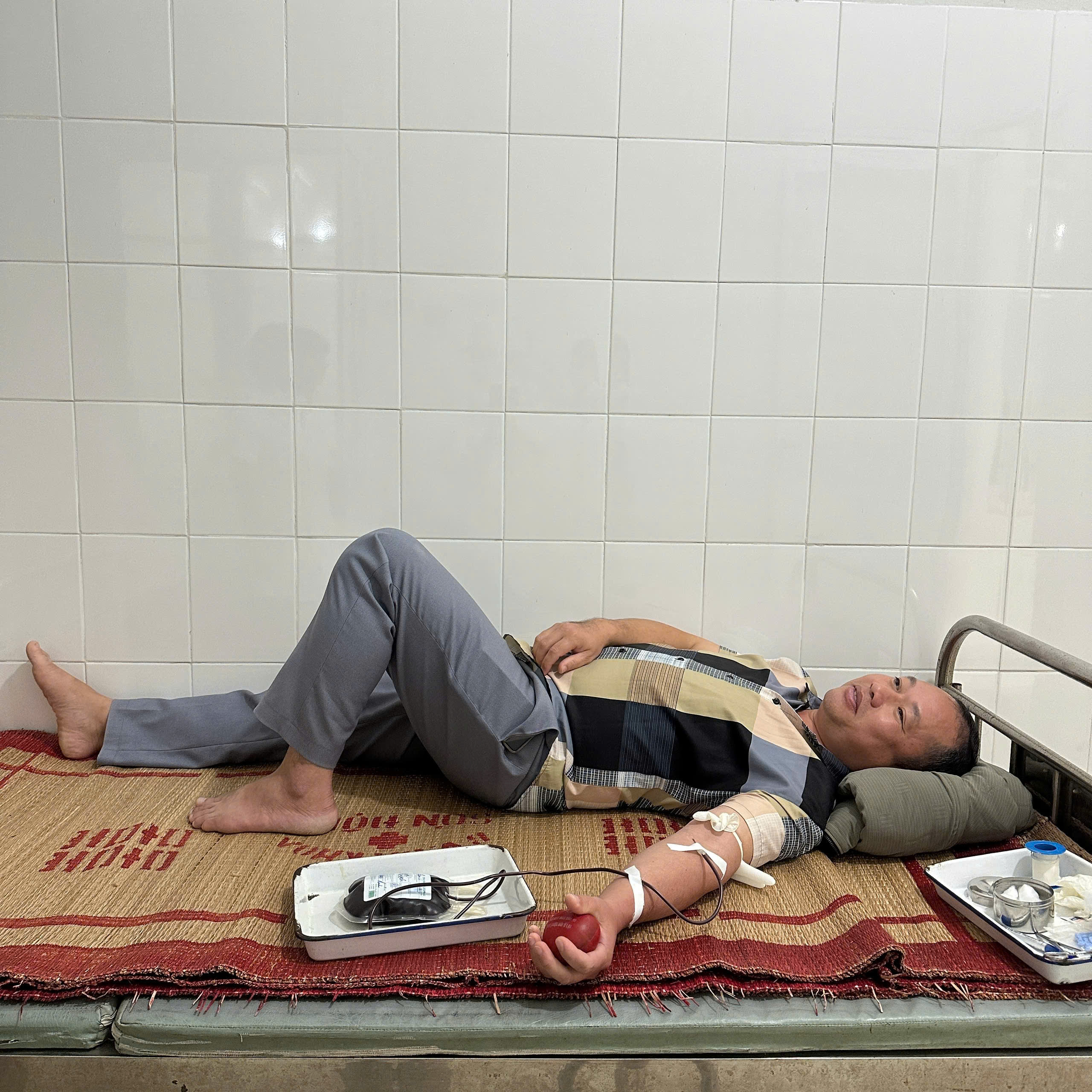 HÀNH ĐỘNG ĐẸP – HIẾN MÁU CỨU NGƯỜI CỦA Đ/C PHẠM VĂN TUÂN|https://bvsktamthanbacninh1.com/web/ttyt-huyen-son-dong/chi-tiet-tin-tuc/-/asset_publisher/M0UUAFstbTMq/content/hanh-ong-ep-hien-mau-cuu-nguoi-cua-c-pham-van-tuan