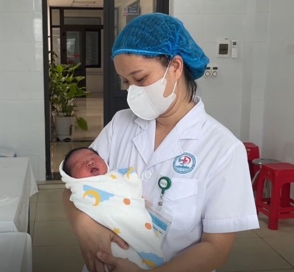 Ngày quốc tế hộ sinh - BVĐK Sơn Động