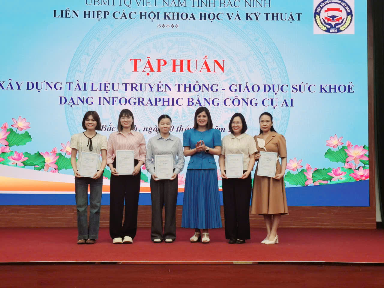 TẬP HUẤN XÂY DỰNG TÀI LIỆU TRUYỀN THÔNG BẰNG CÔNG CỤ AI